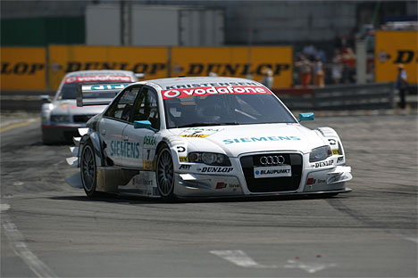 Tom Kristensen kommer på hårdt arbejde i søndagens DTM-løb på Norisring. Mercedes har på favoritbanen besat de første fem pladser i kvalifikationen.
